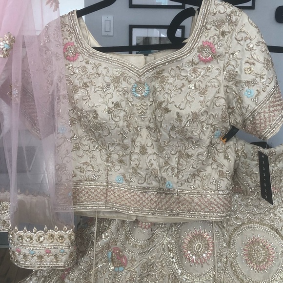 Brand New Ivory Bridal Lehenga - Picture 6 of 9